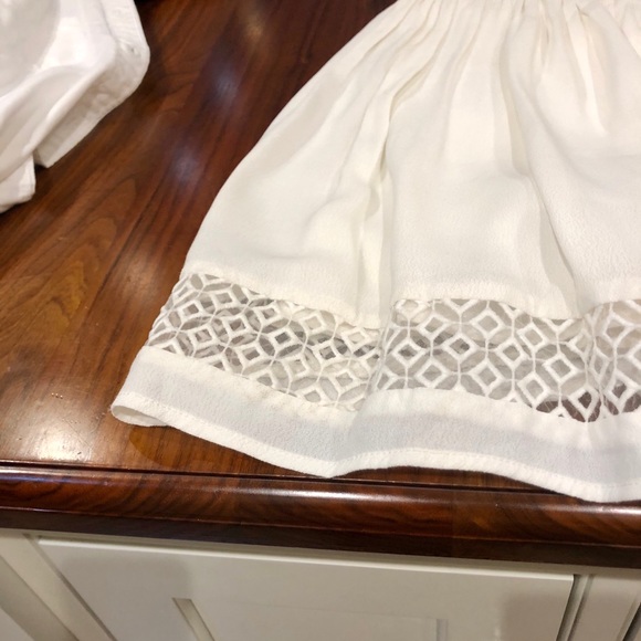 Heartloom White Sleeveless Dress - Picture 4 of 6